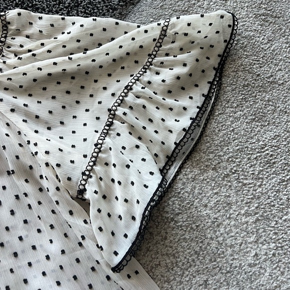 Max Studio Neck Tie Flare Sleeve Chiffon Blouse - Picture 3 of 4